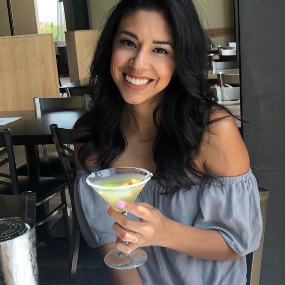 Meet the Posher - Becky - Picture 3 of 5